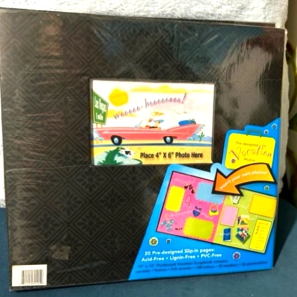 Tiny Treasures Vacation Scrapbook NWT - Picture 1 of 16